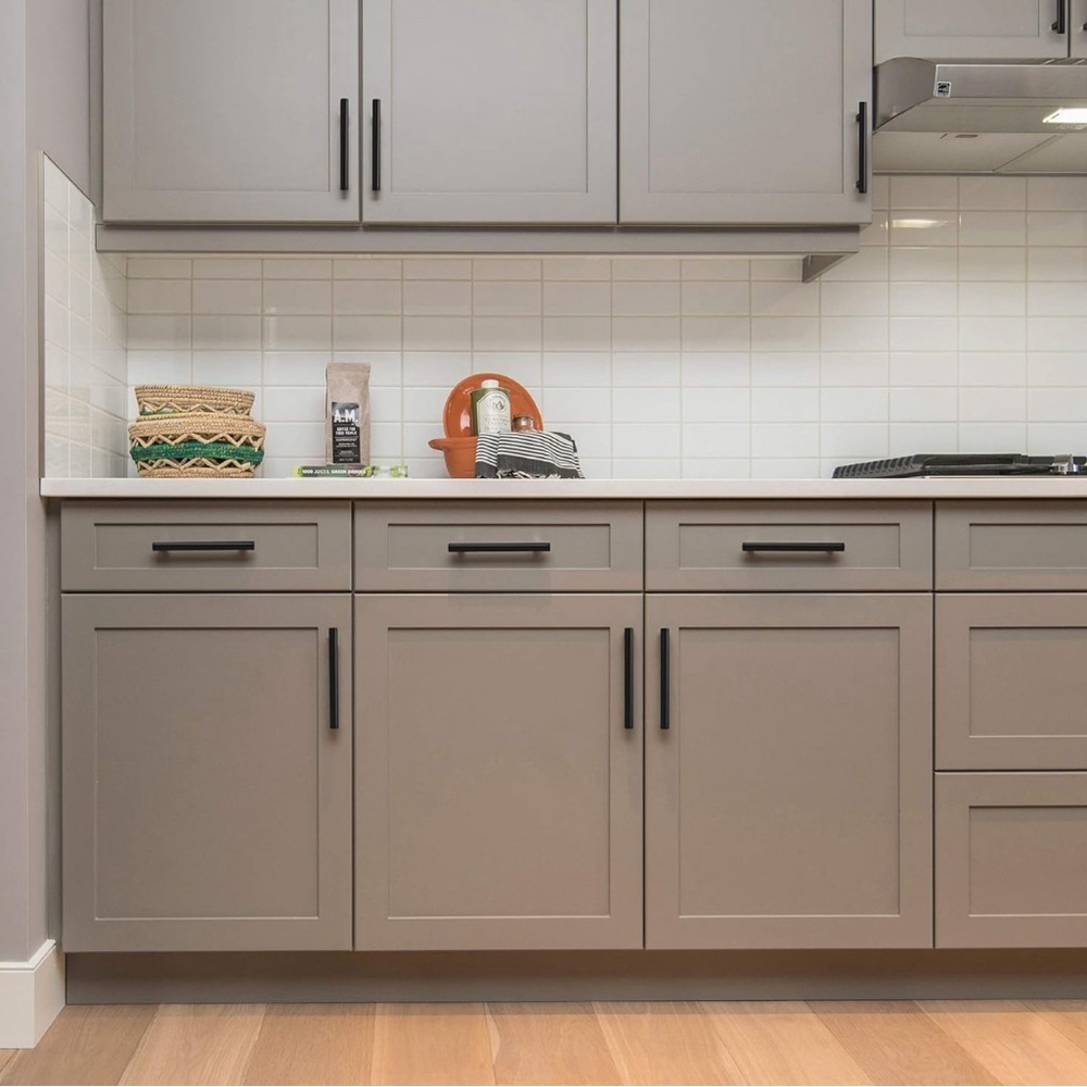 Cabinet Handles - Picture 2 of 6